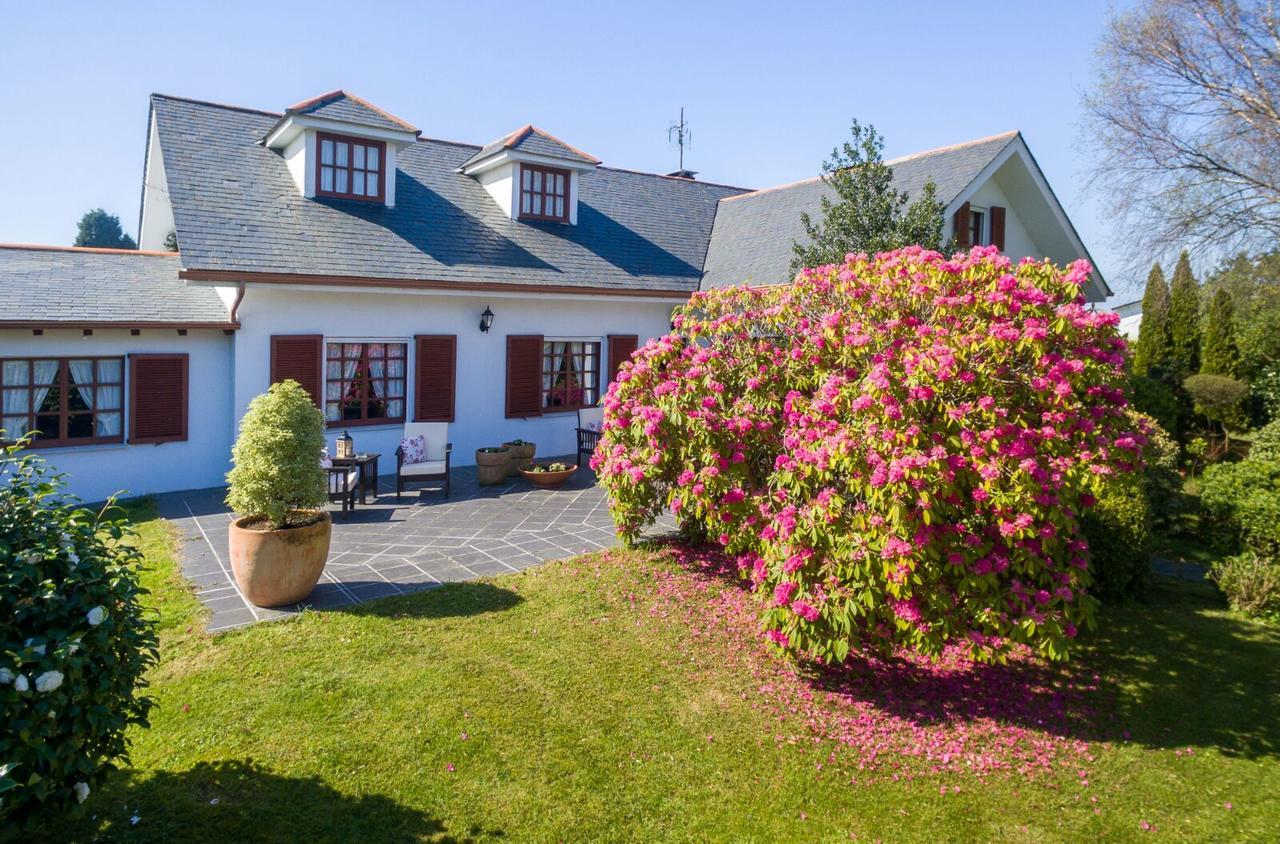 Rural Cabo Hotel Busto